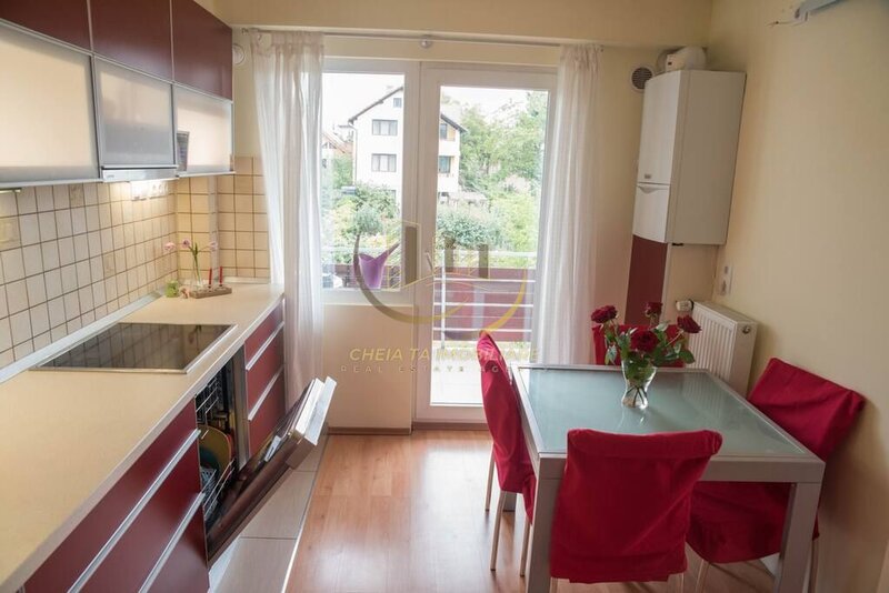 Duplex 130 mp, 2 terase mari, parcare – Intre Lacuri, zona rara